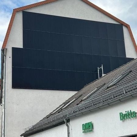 Fassadeninstallation für ein Bürogebäude