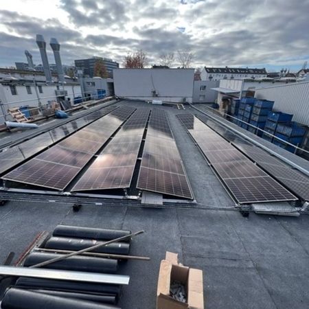 Ladepark & PV-Anlage