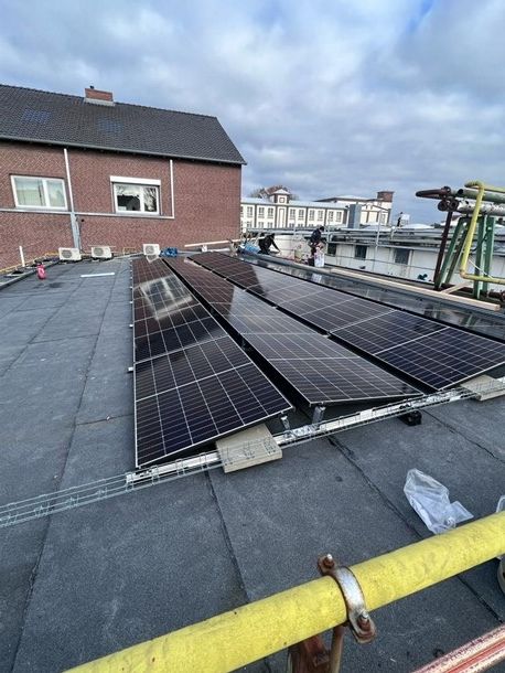 Ladepark & PV-Anlage